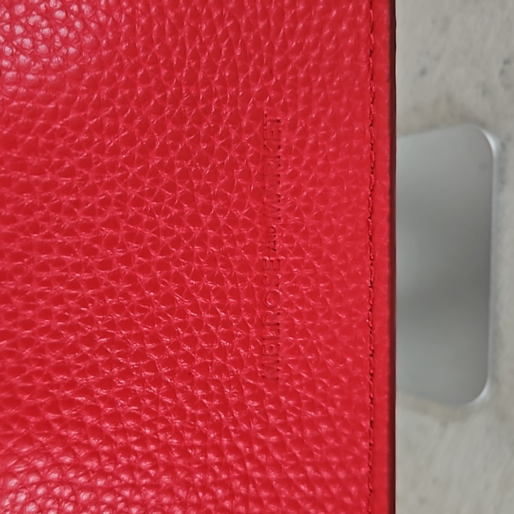 Melrose and Market crossbody - Picture 3 of 4